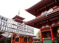 Hozomon Gate in Asakusa, Tokyo, Japan